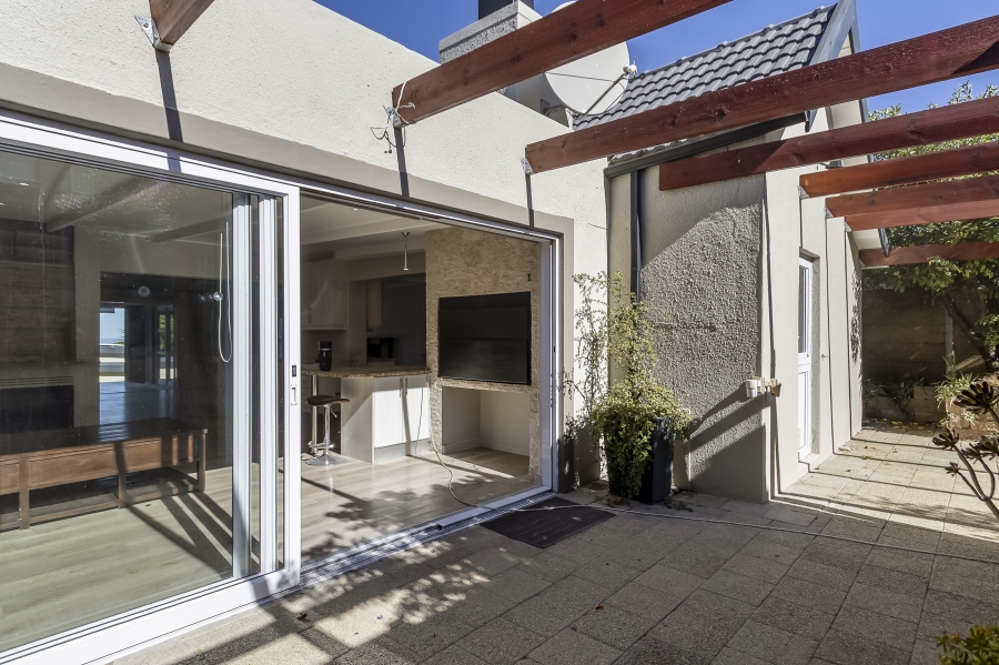 3 Bedroom Property for Sale in Helena Heights Western Cape